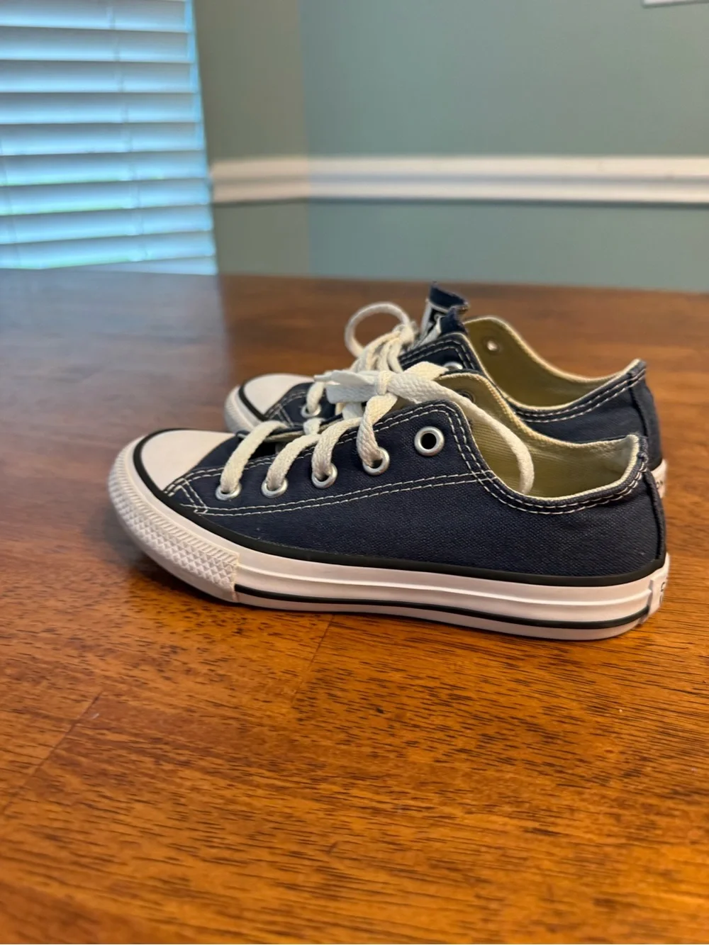 Converse Chuck Taylor All Star Low Top Navy Blue Kids Size 12
